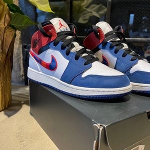 Air Jordan Mid SE (GS)